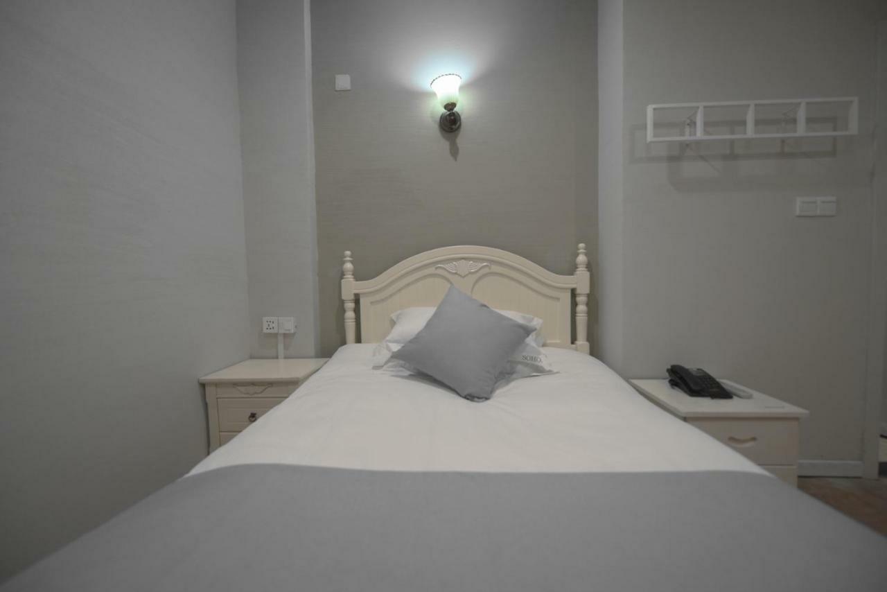 Tours * Soho Garden Hotel Shanghai Exterior photo